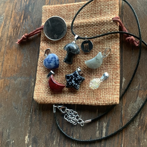 Crystals for Scorpio! Labradorite Citrine Sodalite Larvikite Red Jasper Obsidian - Picture 3 of 3